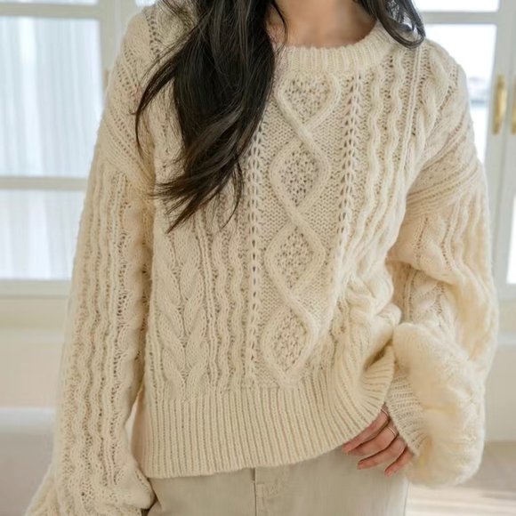 Women Pullover Sweater Large Apricot-Cream Knit Cable Round Neck Long Sleeve - Picture 1 of 9